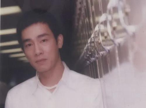 一家四口上热搜应采儿泳装大爆身材陈小春感慨：是我嫁给了她(图7)