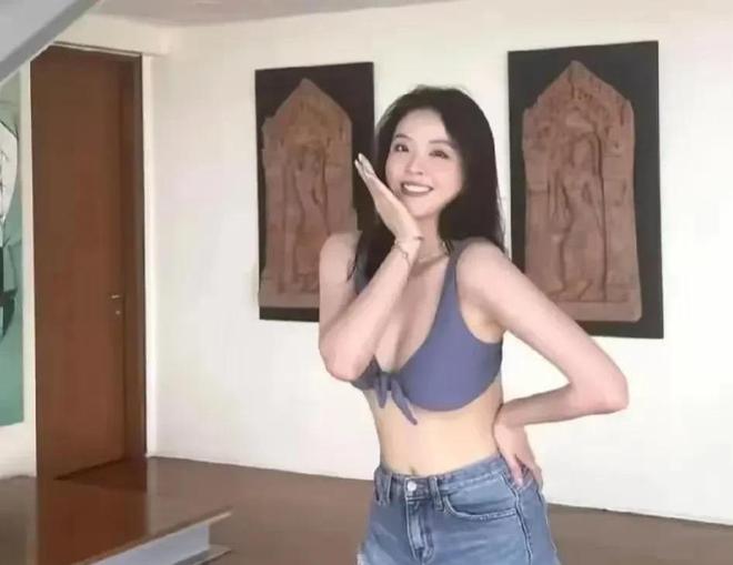 小玥儿被群嘲、甜馨遭孤立：内娱的“青春审美”早被星二代带偏(图21)