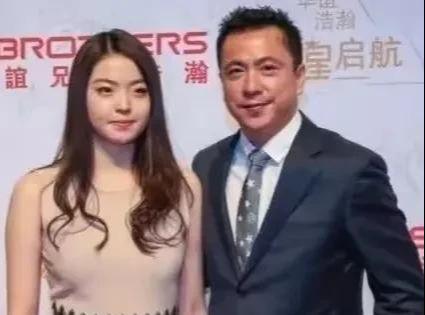 小玥儿被群嘲、甜馨遭孤立：内娱的“青春审美”早被星二代带偏(图20)