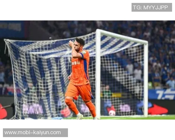 瓦科双响再创佳绩赛季27球追平法比奥展现超强实力 瓦科双响再创佳绩赛季27球追平法比奥展现超强实力