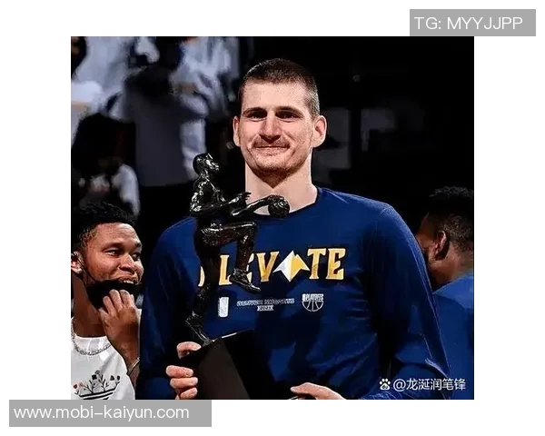 霍华德赞约基奇风格独特称其为历史最佳中锋之一